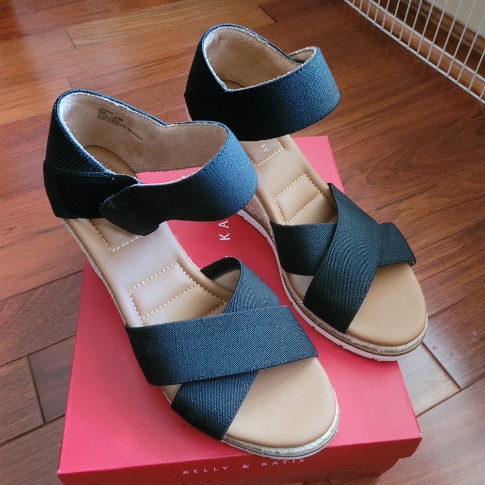 Ladies sandals